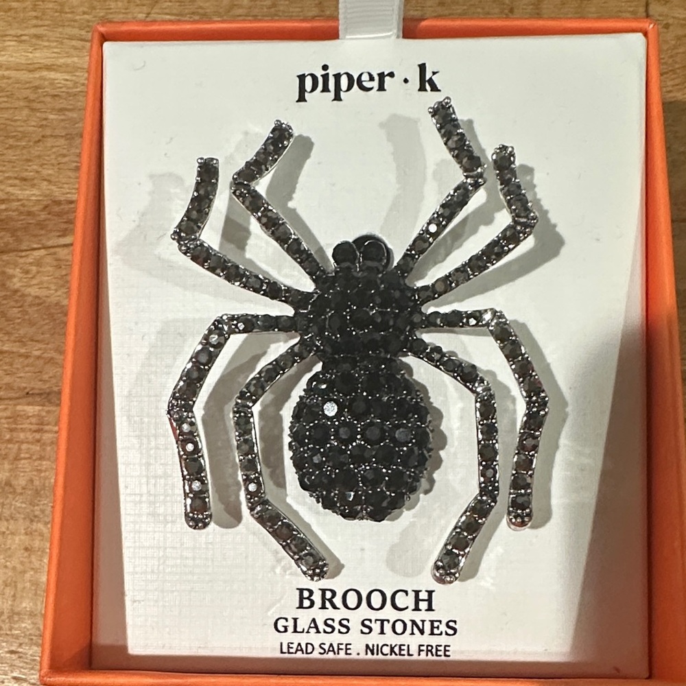 Piper K Black Glass Stone Spider Brooch
